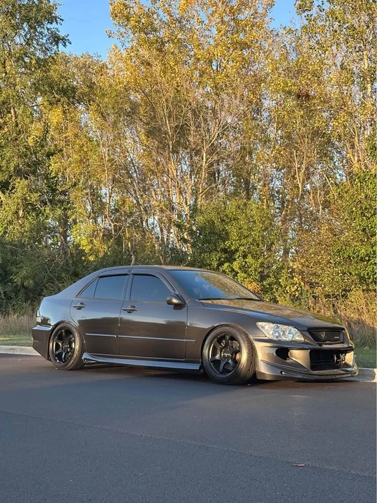 2002 Lexus IS 1st Gen - Image 6 of 13