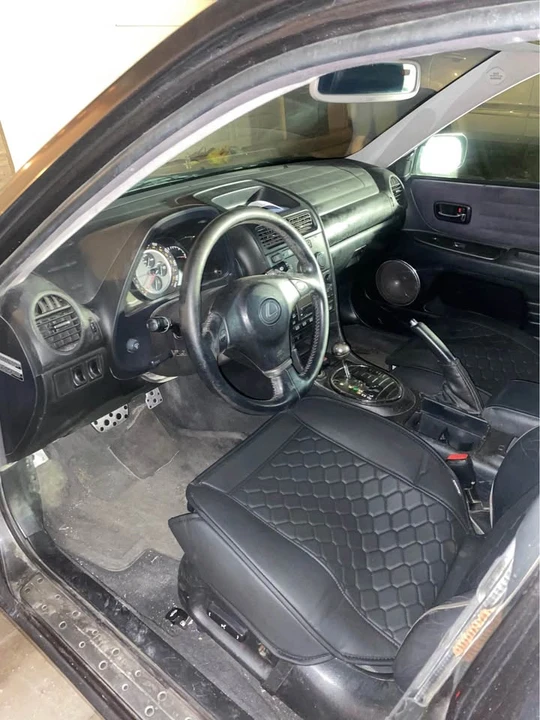 2002 Lexus IS 1st Gen - Image 7 of 8