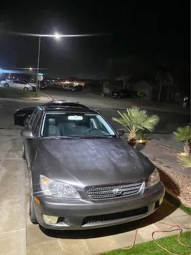 2002 Lexus IS 300 Sedan