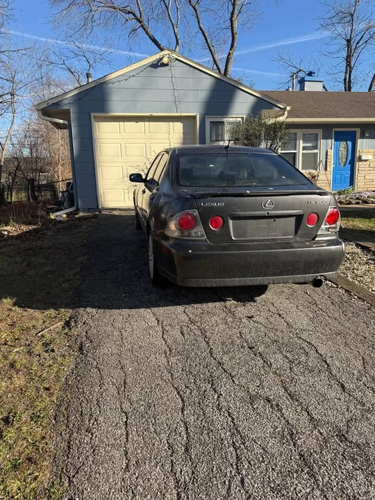2002 Lexus IS 1st Gen - Image 6 of 6