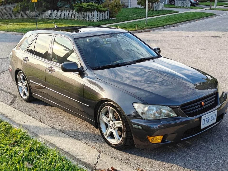 2002 Lexus IS 1st Gen - Image 17 of 19