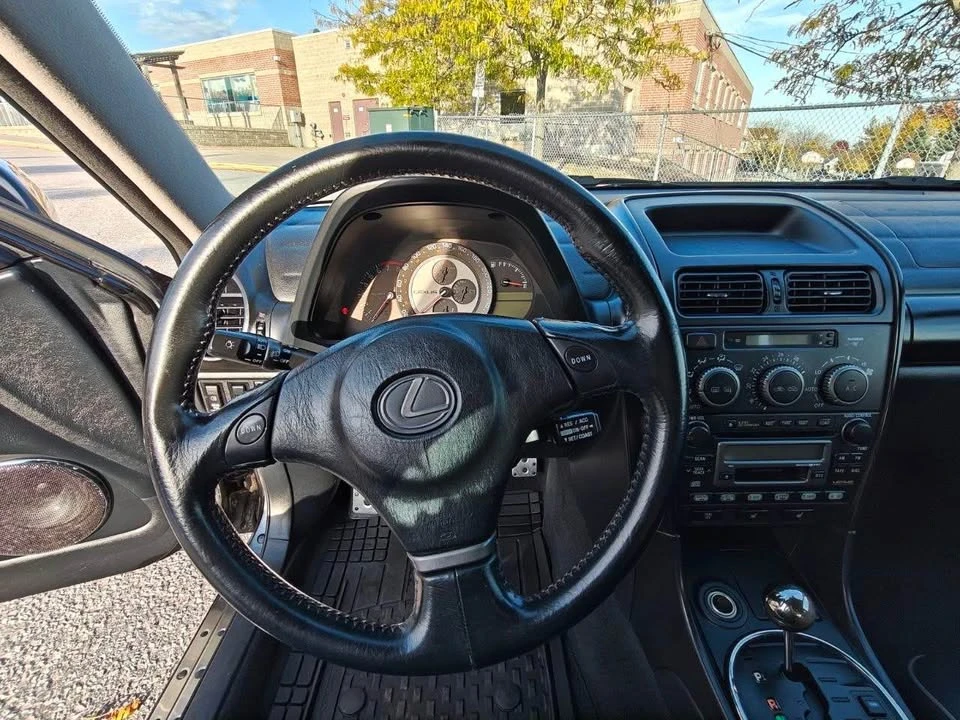 2002 Lexus IS 1st Gen - Image 15 of 19