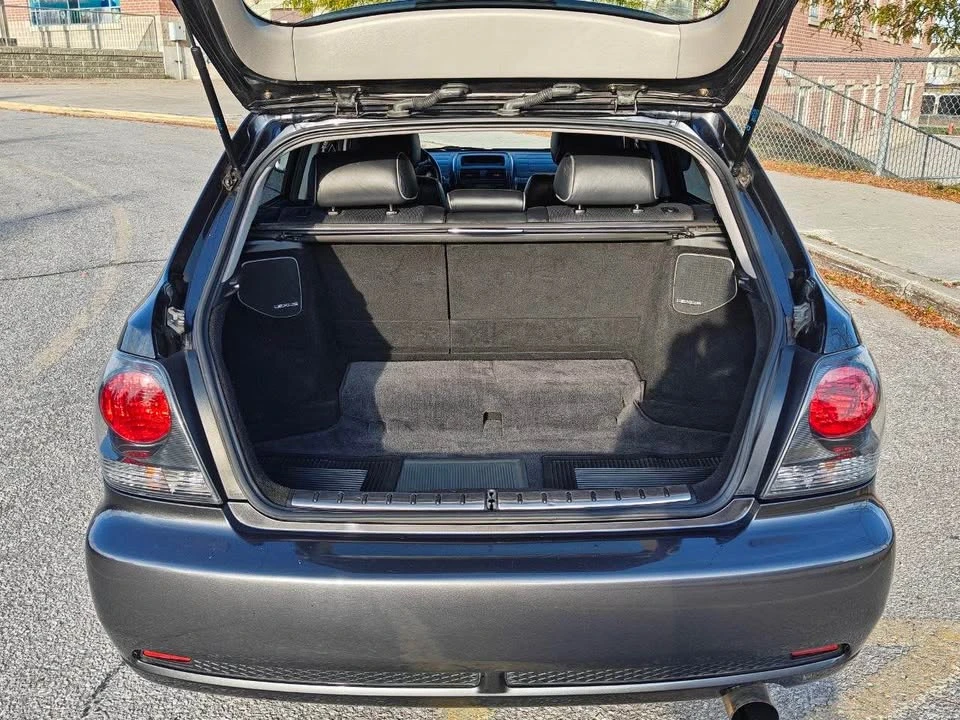 2002 Lexus IS 1st Gen - Image 11 of 19