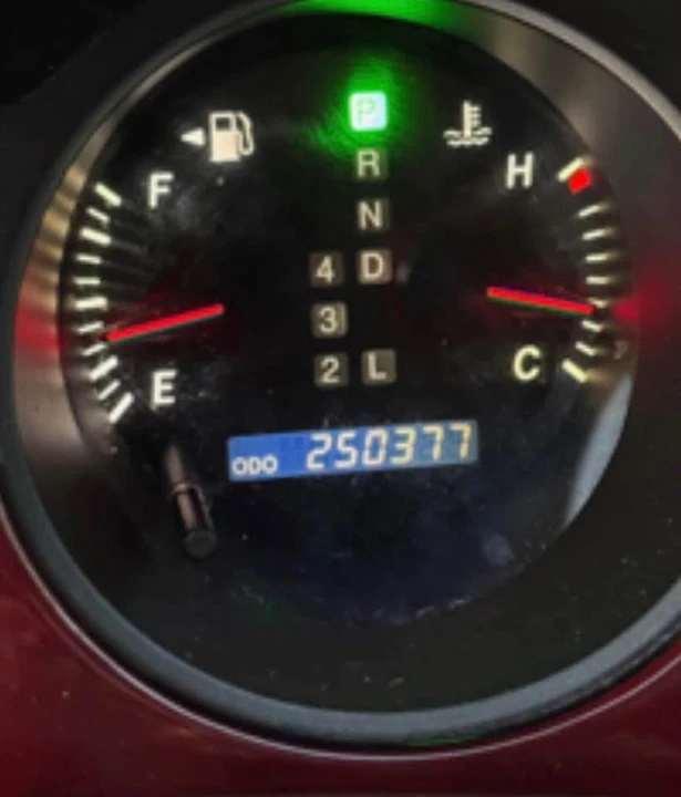 2002 Lexus IS 1st Gen - Image 7 of 9