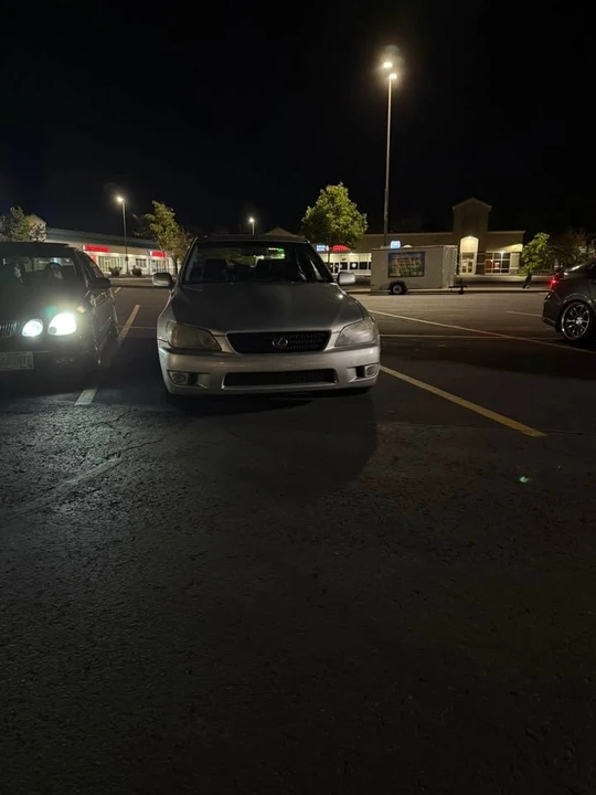 2002 Lexus IS 1st Gen - Image 8 of 9