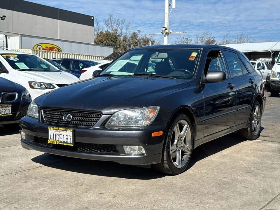 2002 Lexus IS 1st Gen - Image 5 of 18
