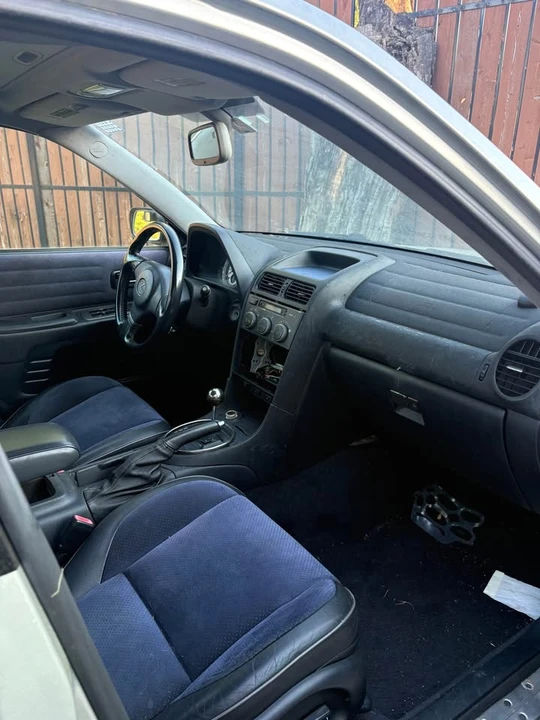 2002 Lexus IS 1st Gen - Image 10 of 19