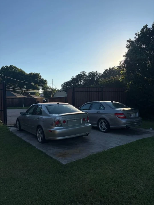 2002 Lexus IS 1st Gen - Image 4 of 19