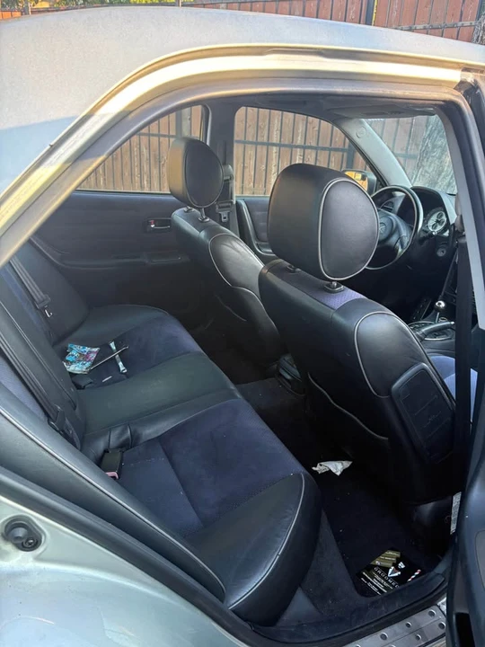 2002 Lexus IS 1st Gen - Image 12 of 19