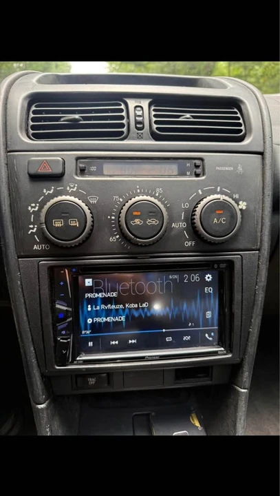 2002 Lexus IS 1st Gen - Image 7 of 12