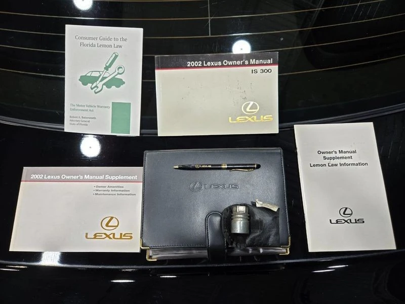 2002 Lexus IS 1st Gen - Image 7 of 12