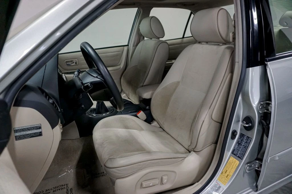 2002 Lexus IS 1st Gen - Image 8 of 12