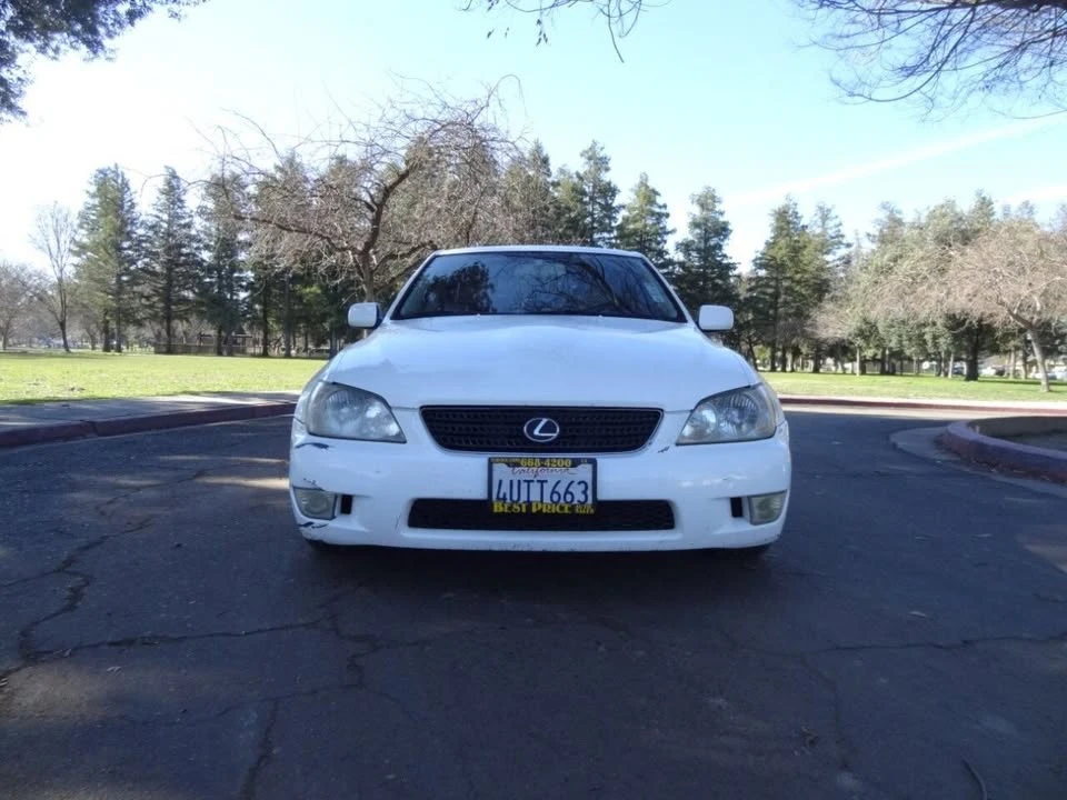 2002 Lexus IS 1st Gen - Image 2 of 15