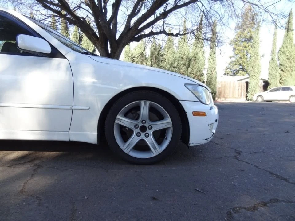 2002 Lexus IS 1st Gen - Image 9 of 15