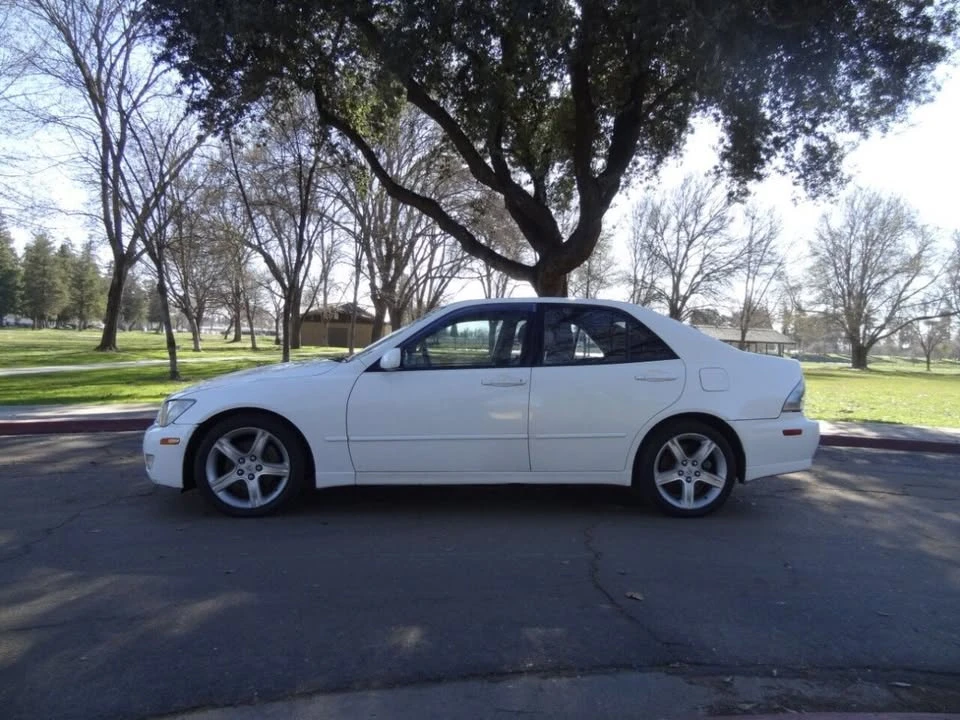 2002 Lexus IS 1st Gen - Image 7 of 15