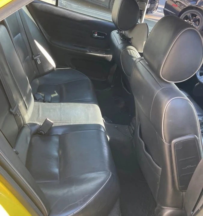 2002 Lexus IS 1st Gen - Image 4 of 6