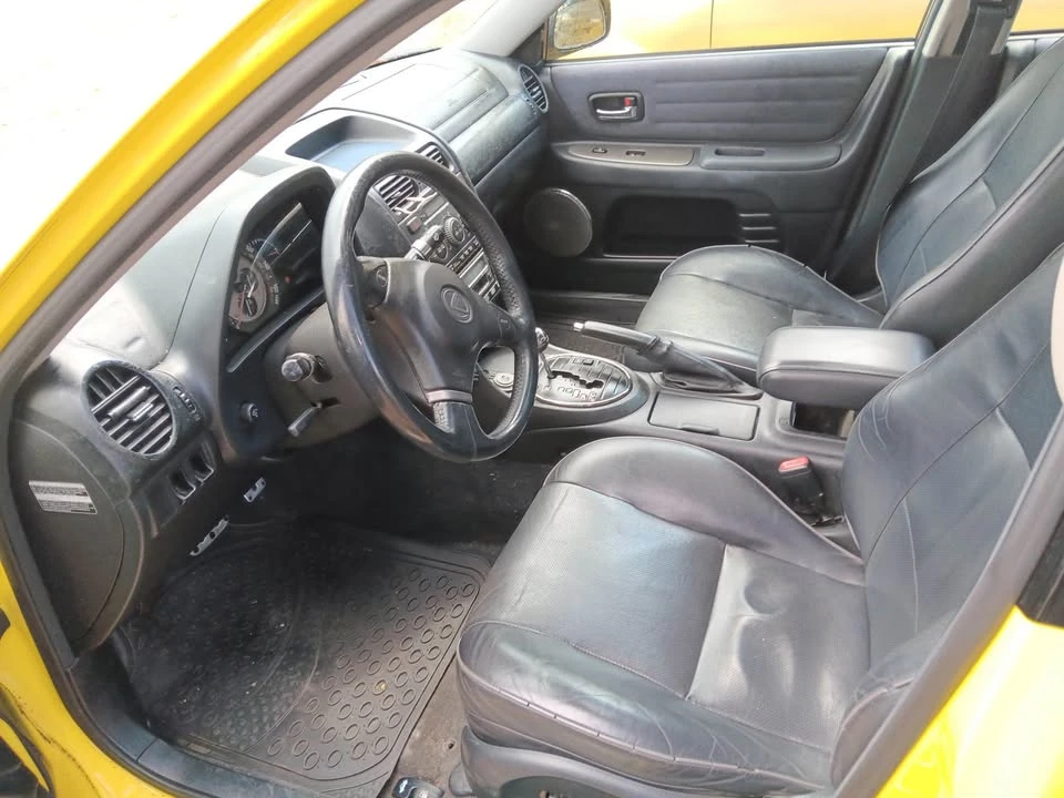2002 Lexus IS 1st Gen - Image 3 of 6