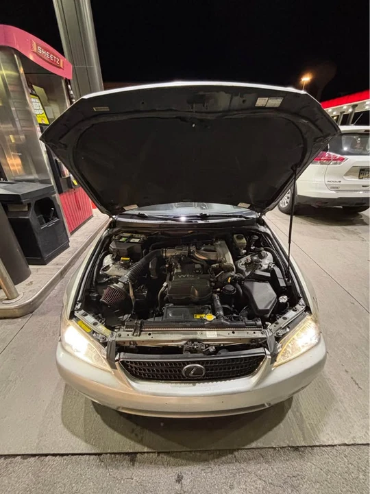 2002 Lexus IS 1st Gen - Image 12 of 14