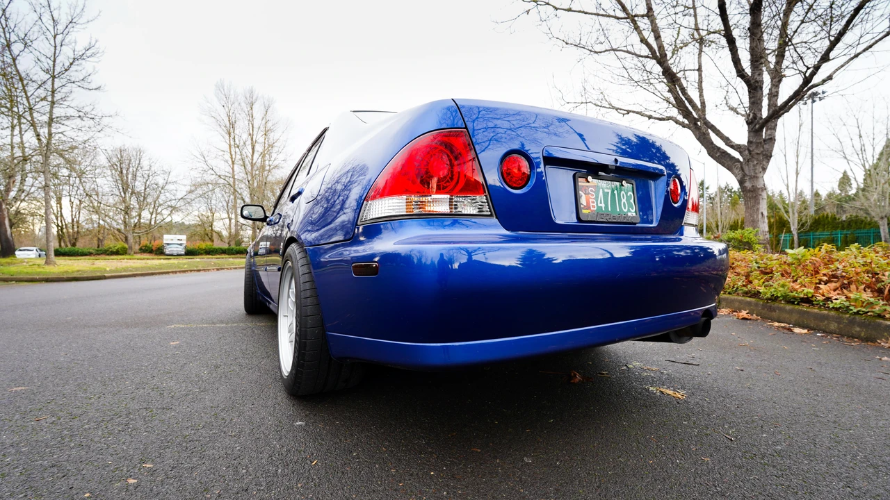 2002 Lexus IS 1st Gen - Image 18 of 31