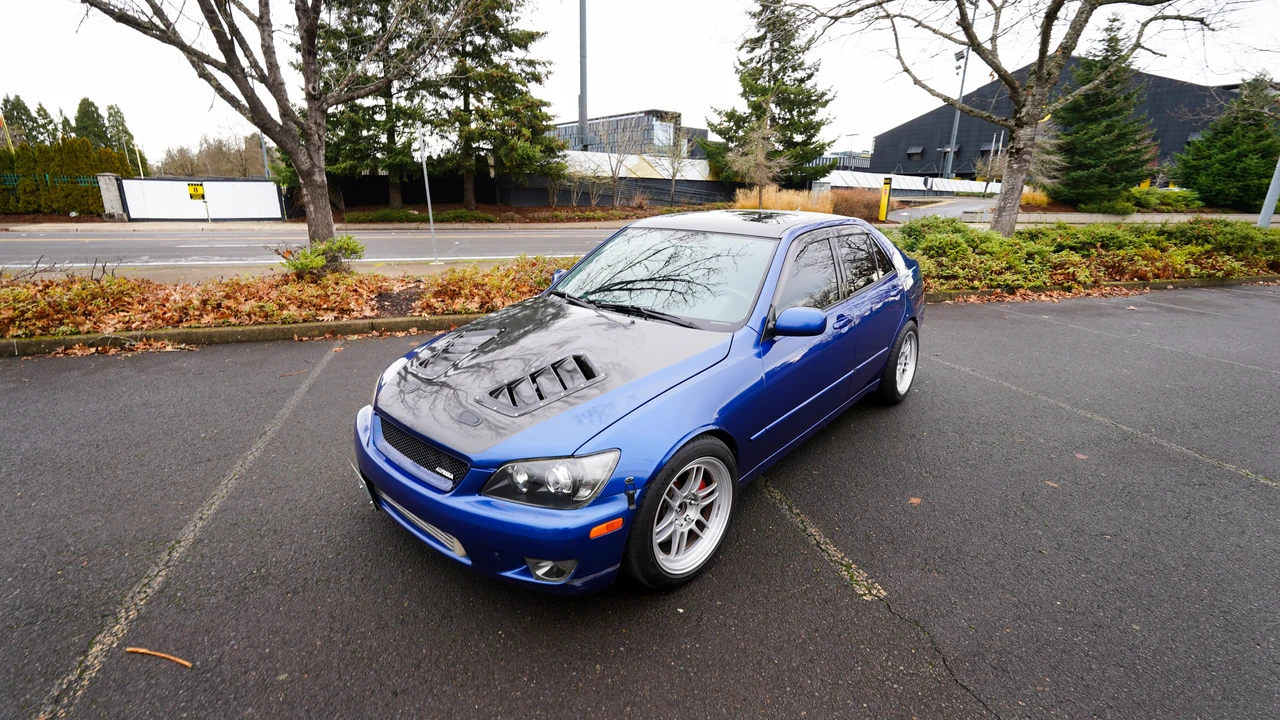 2002 Lexus IS 1st Gen - Image 13 of 31