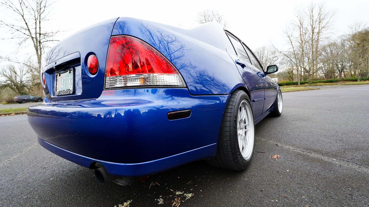 2002 Lexus IS 1st Gen - Image 20 of 31