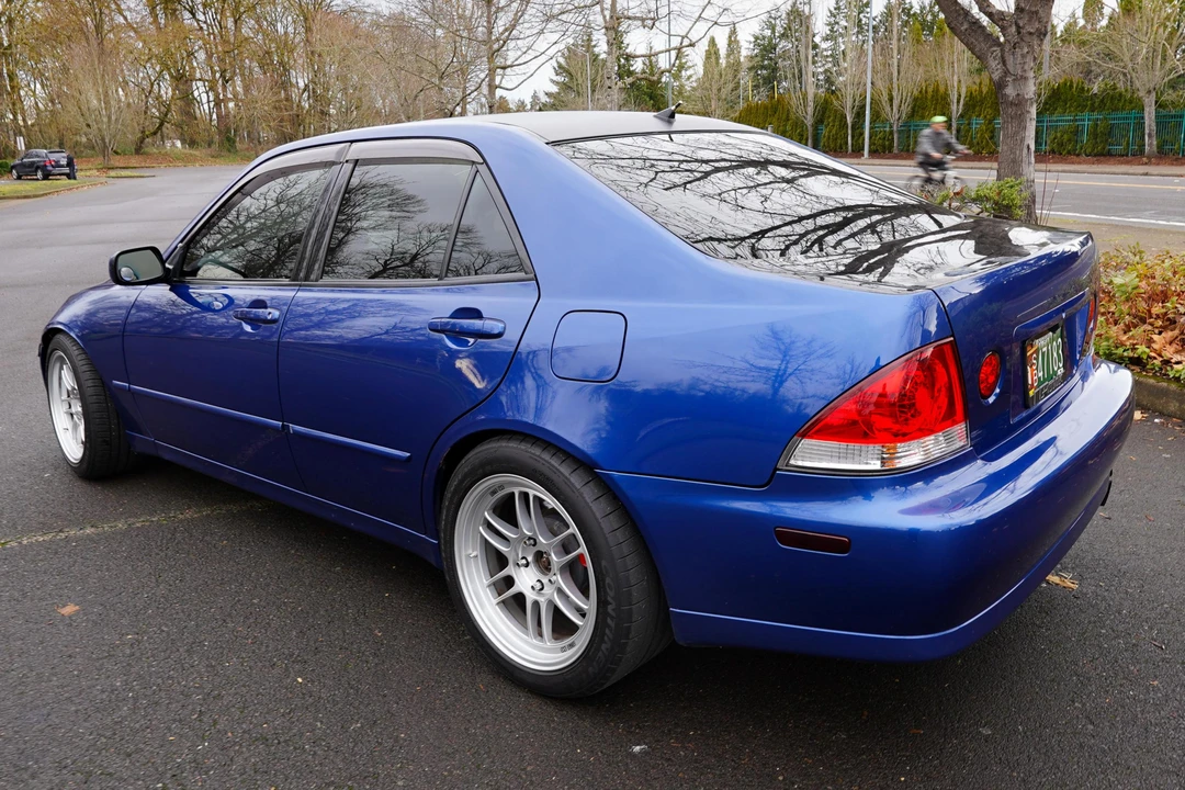 2002 Lexus IS 1st Gen - Image 4 of 31