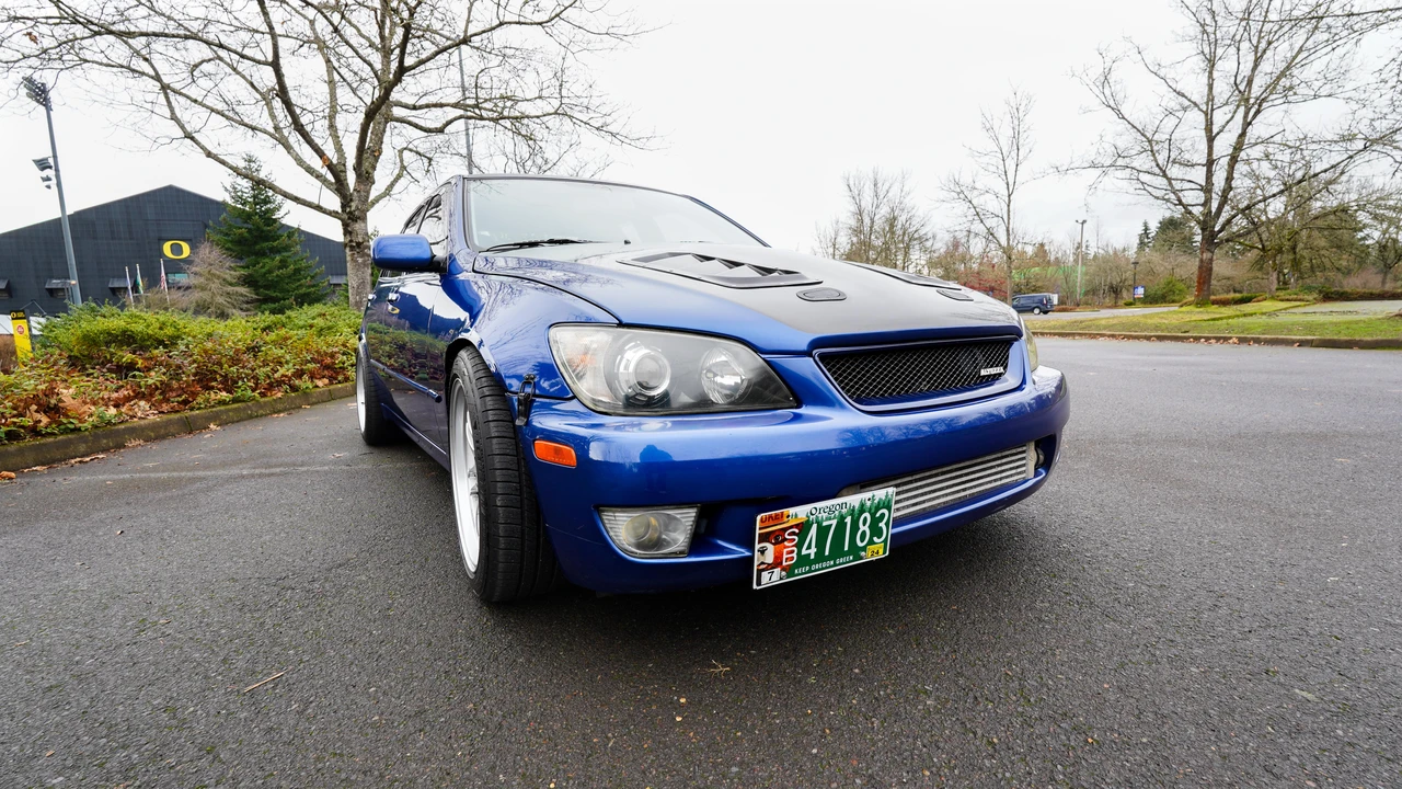 2002 Lexus IS 1st Gen - Image 25 of 31