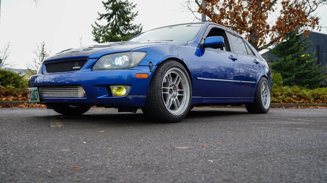 2002 Lexus IS 1st Gen - Image 14 of 31