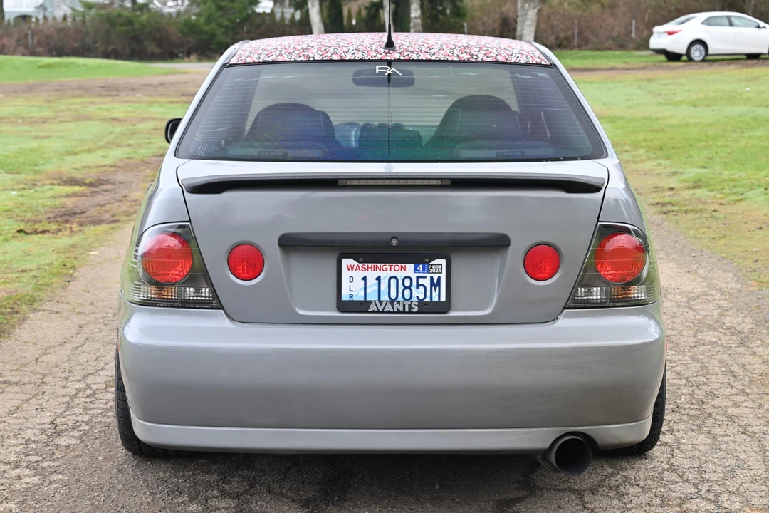 2002 Lexus IS 1st Gen - Image 14 of 31