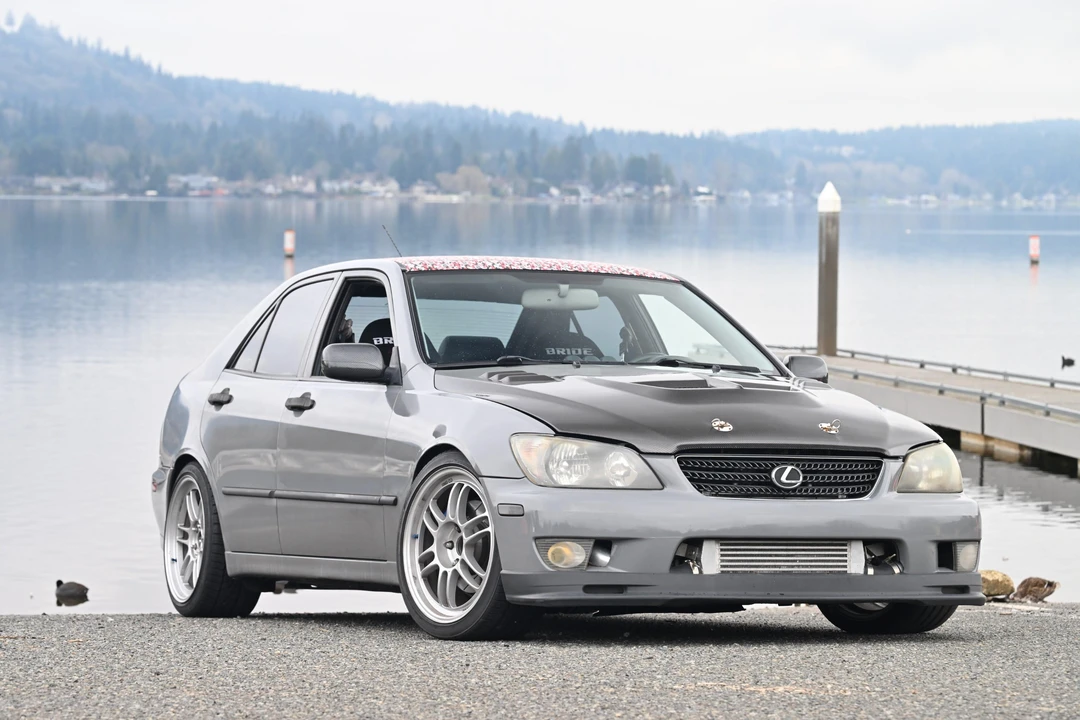 2002 Lexus IS 1st Gen - Image 18 of 31