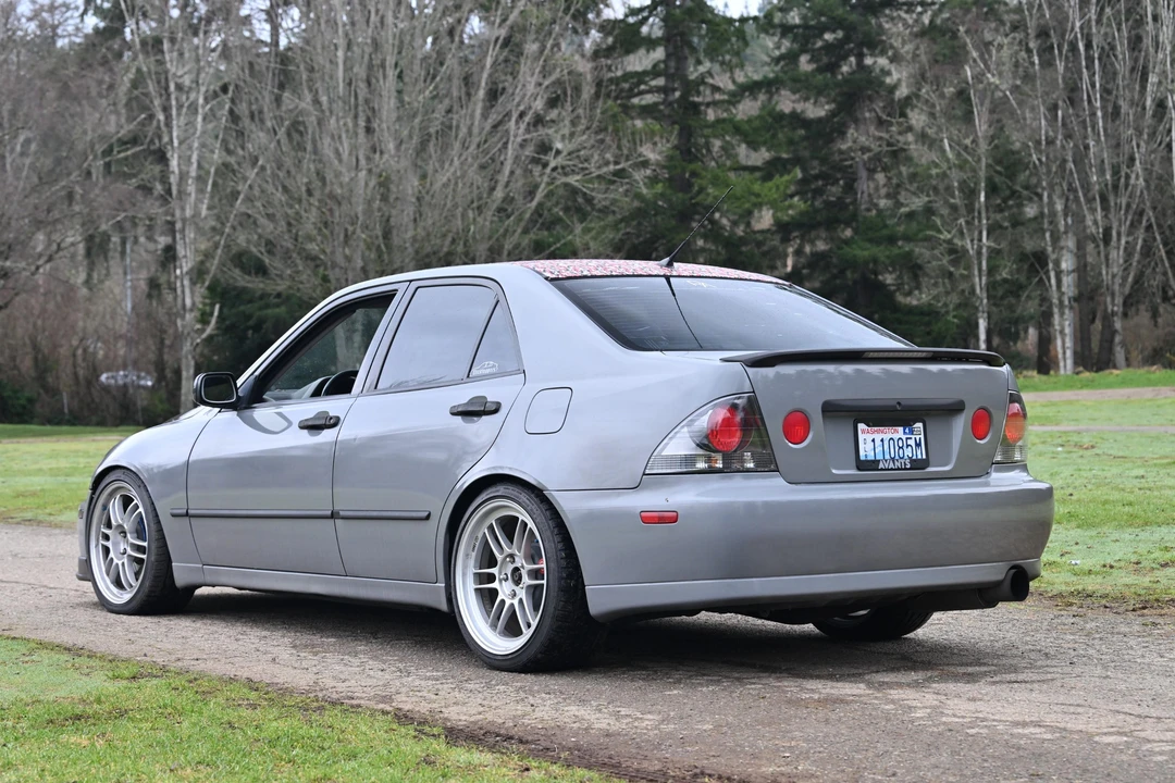 2002 Lexus IS 1st Gen - Image 12 of 31