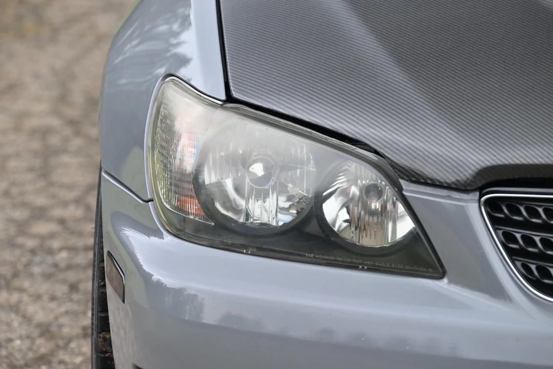 2002 Lexus IS 1st Gen - Image 23 of 31