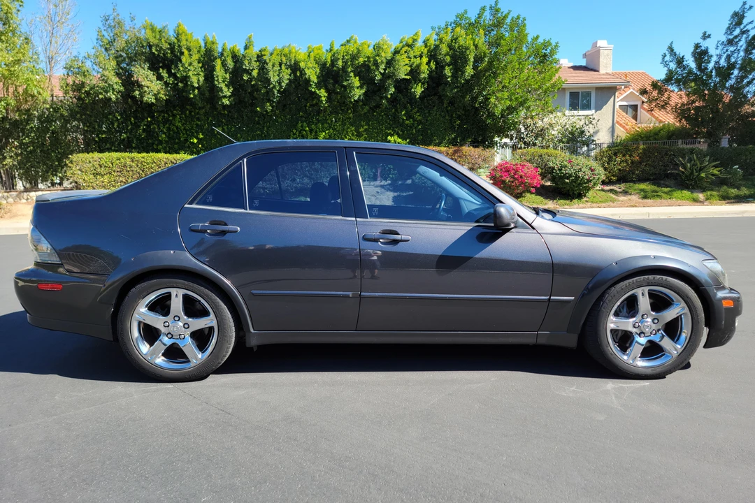 2002 Lexus IS 1st Gen - Image 3 of 31