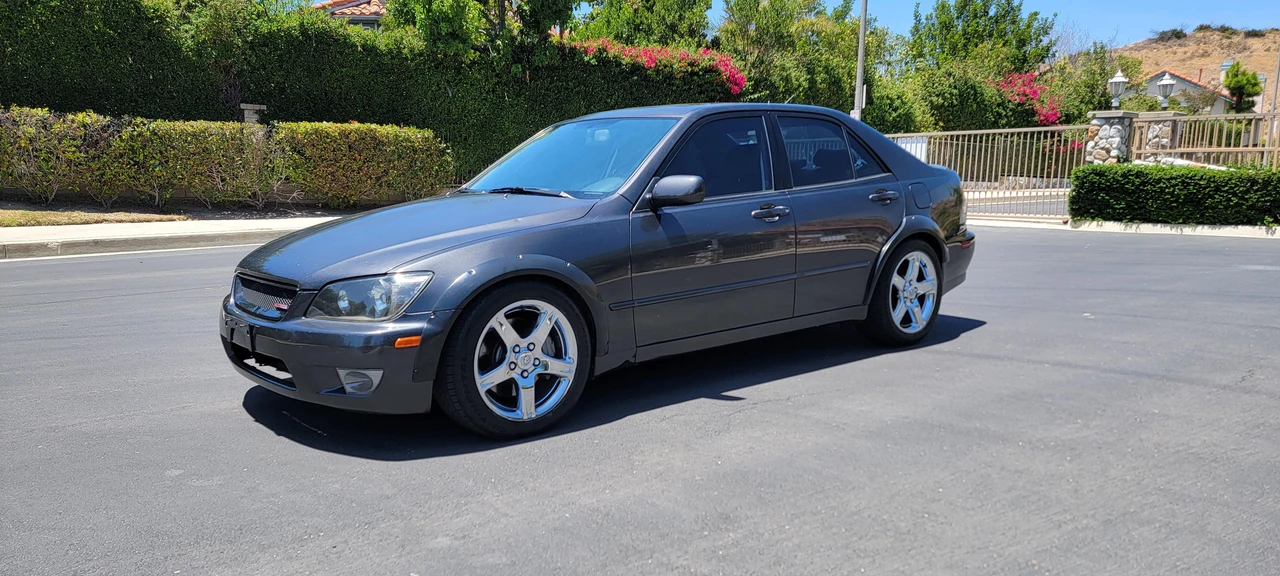 2002 Lexus IS 1st Gen - Image 8 of 31