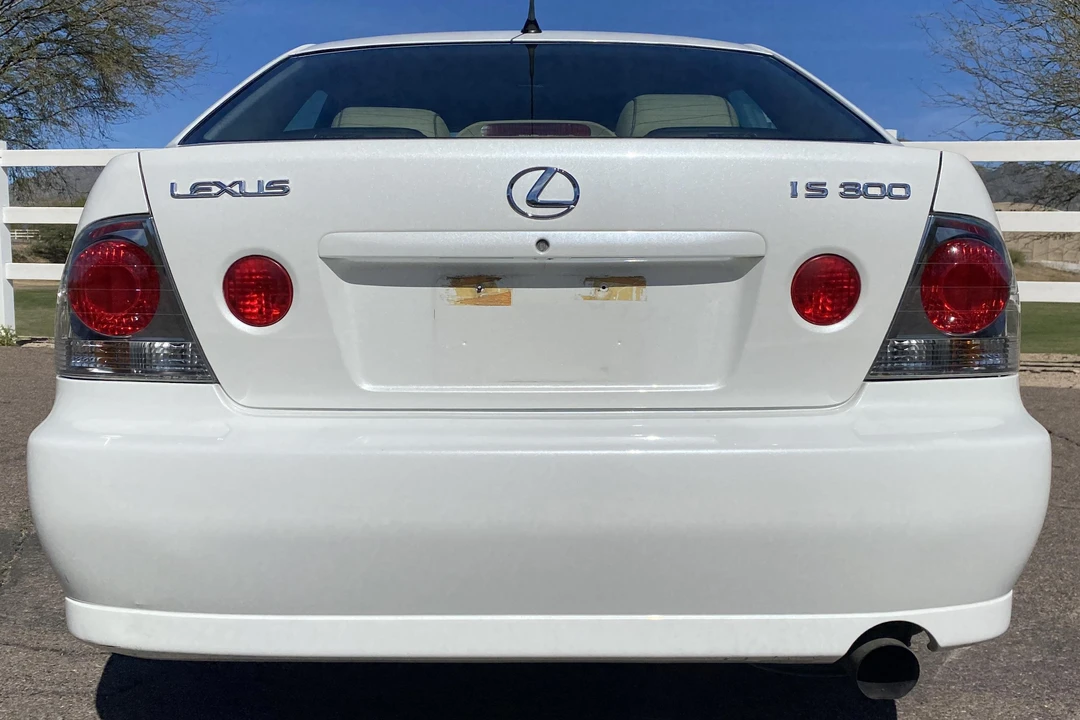 2002 Lexus IS 1st Gen - Image 5 of 5