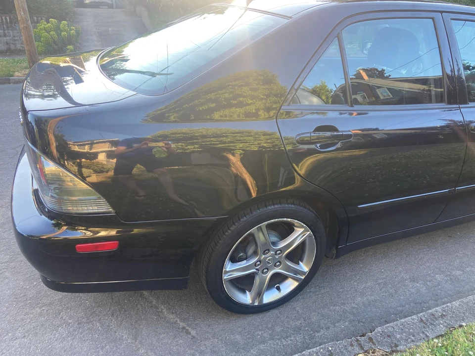 2002 Lexus IS 1st Gen - Image 24 of 31