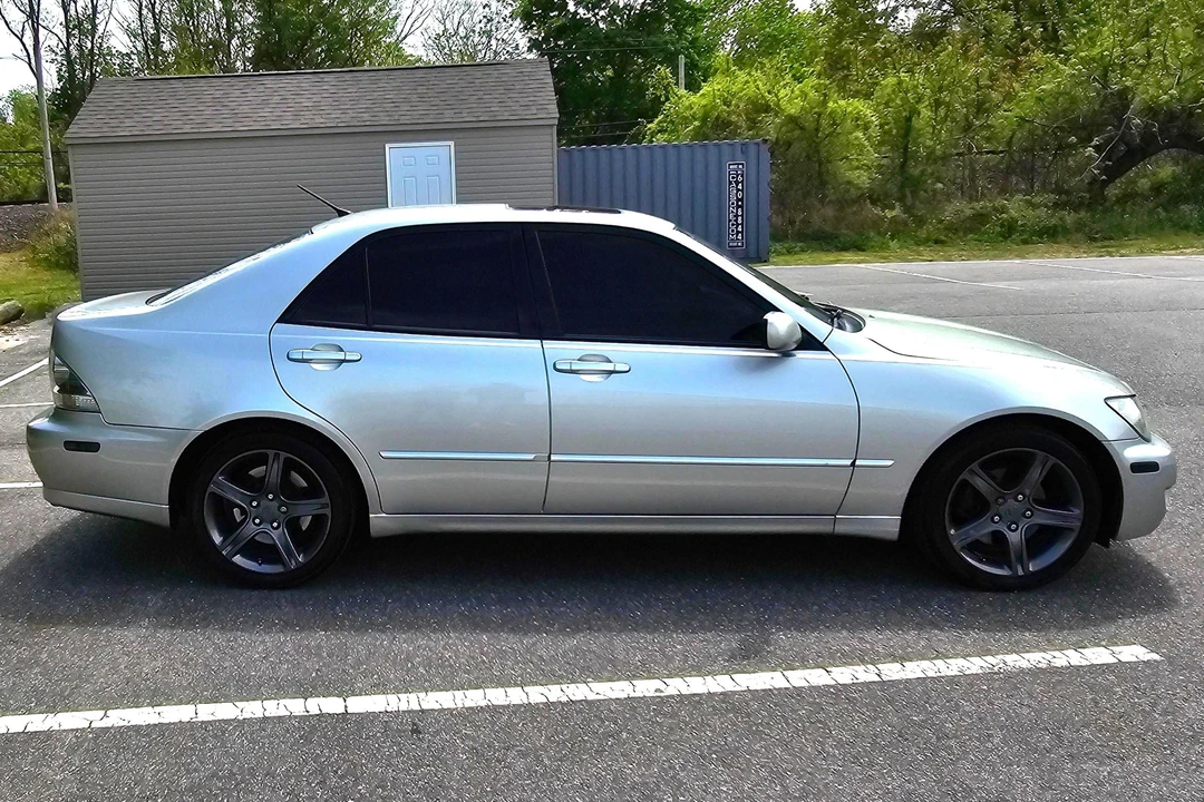 2002 Lexus IS 1st Gen - Image 3 of 31