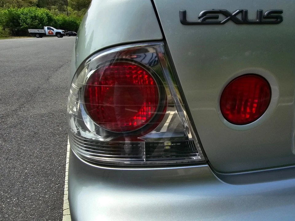 2002 Lexus IS 1st Gen - Image 13 of 31