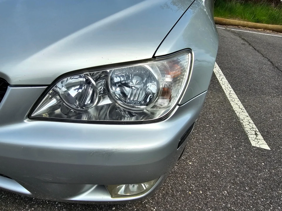 2002 Lexus IS 1st Gen - Image 11 of 31