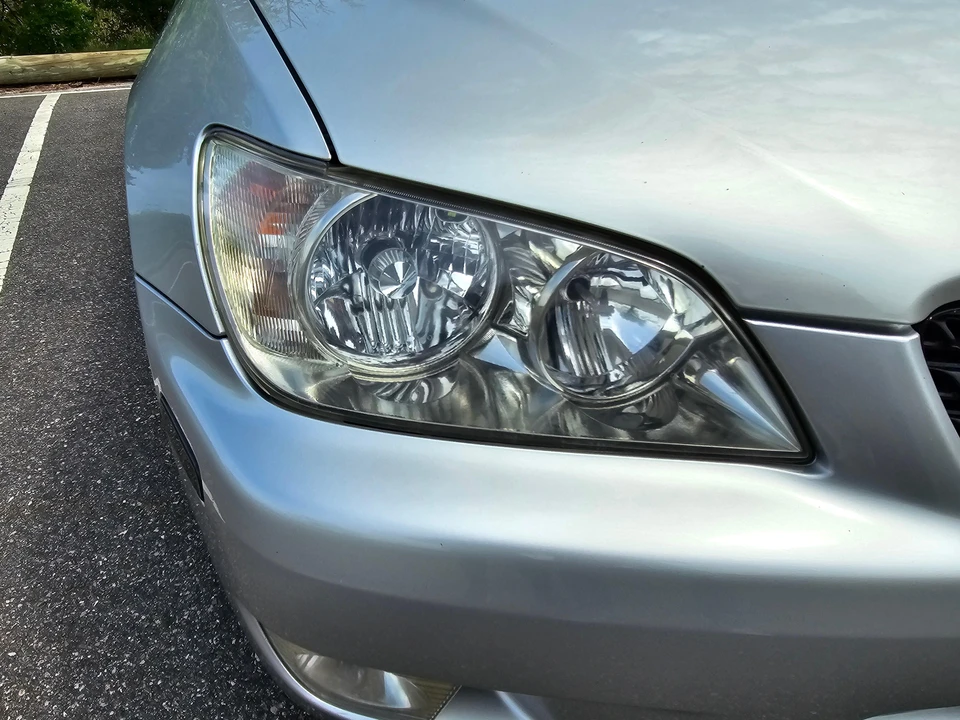 2002 Lexus IS 1st Gen - Image 9 of 31