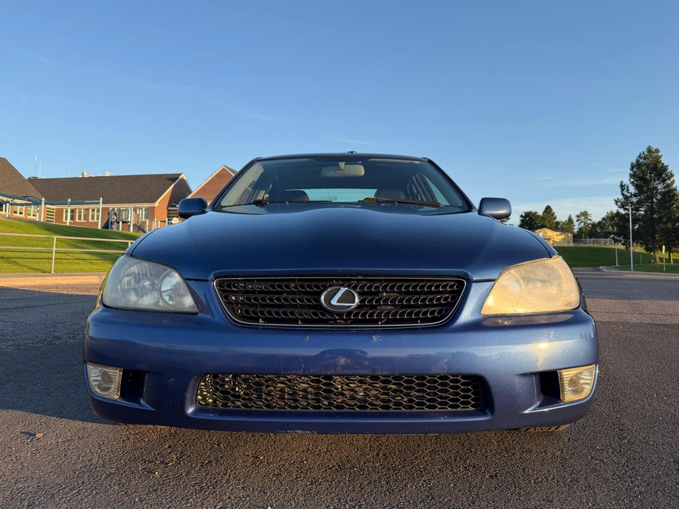 2002 Lexus IS 1st Gen - Image 8 of 31