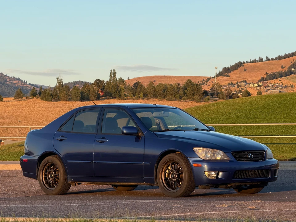2002 Lexus IS 1st Gen - Image 30 of 31