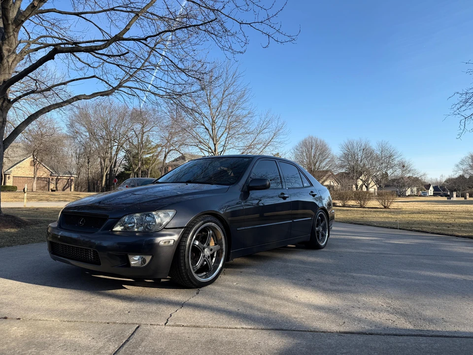 2002 Lexus IS 1st Gen - Image 9 of 31