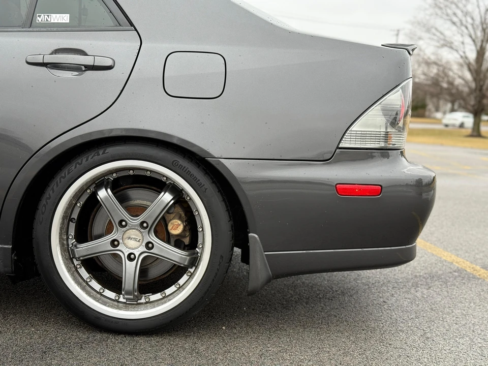 2002 Lexus IS 1st Gen - Image 26 of 31