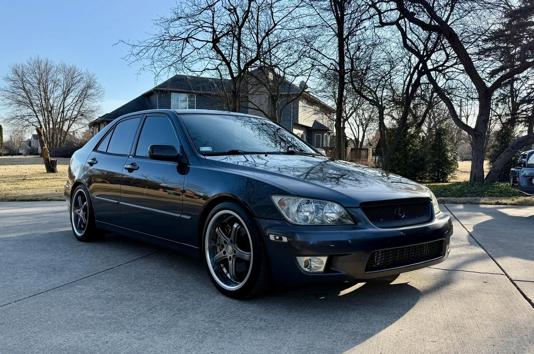 2002 Lexus IS 1st Gen - Image 12 of 31