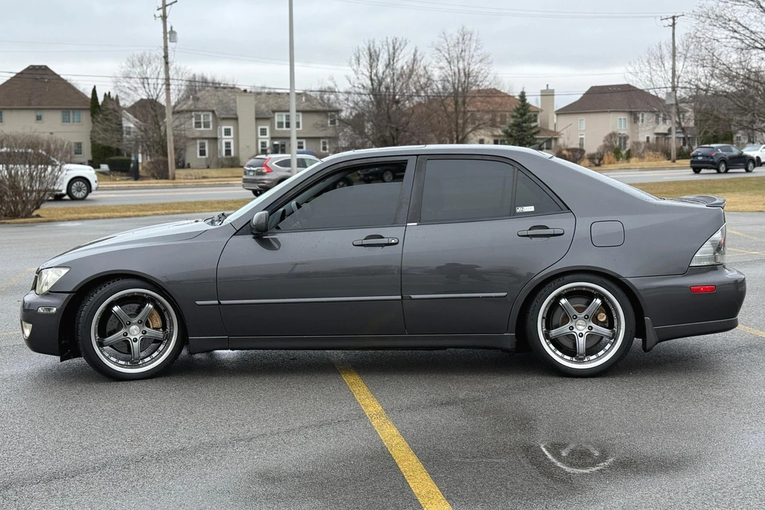 2002 Lexus IS 1st Gen - Image 3 of 31