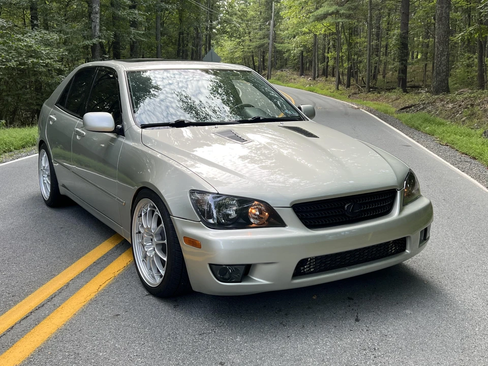 2002 Lexus IS 1st Gen - Image 21 of 31