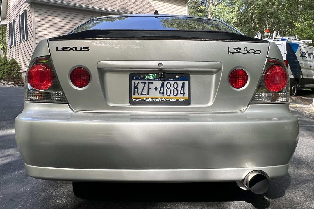 2002 Lexus IS 1st Gen - Image 5 of 31
