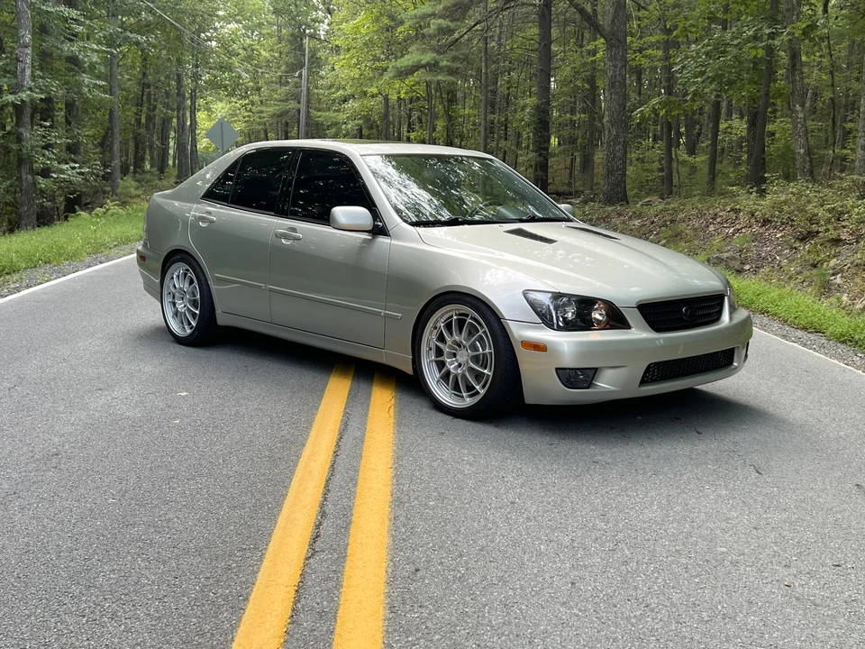 2002 Lexus IS 1st Gen - Image 18 of 31