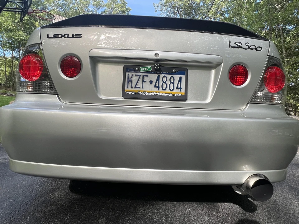 2002 Lexus IS 1st Gen - Image 16 of 31